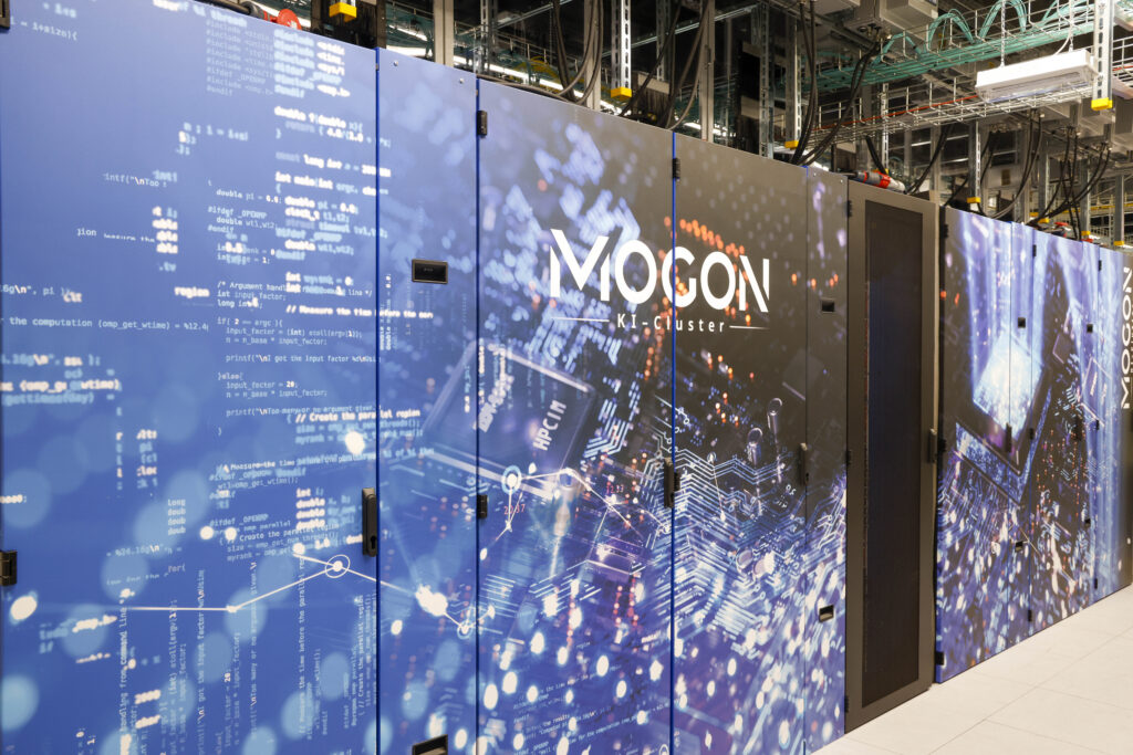 Mogon-KI-Cluster im Rechenzentrum | Stefan F. Sämmer